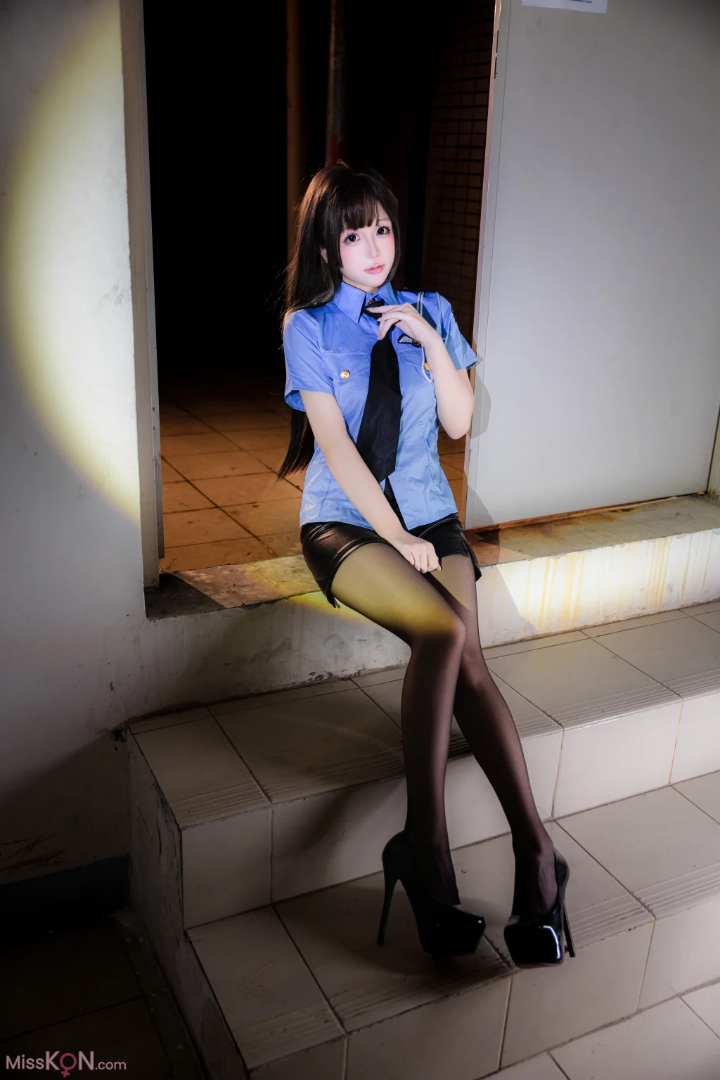 Coser@日奈娇: 楼道保安 31 Coser@日奈娇: 楼道保安