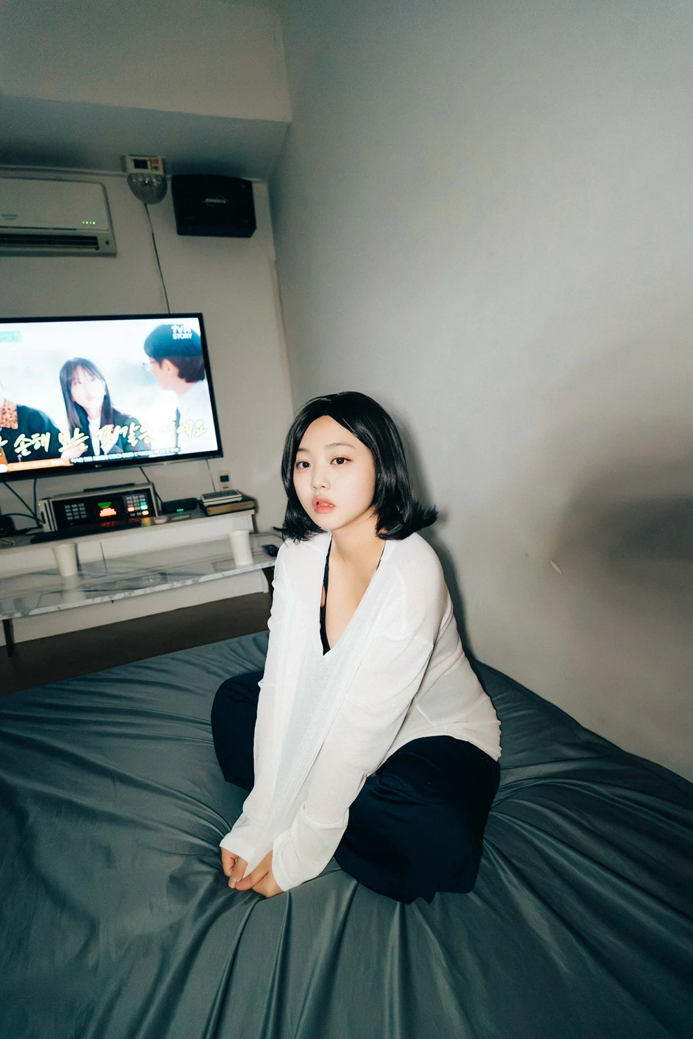 EunWoo 은우 – Haivia Photobook 「Video Room」 16 EunWoo 은우 – Haivia Photobook 「Video Room」