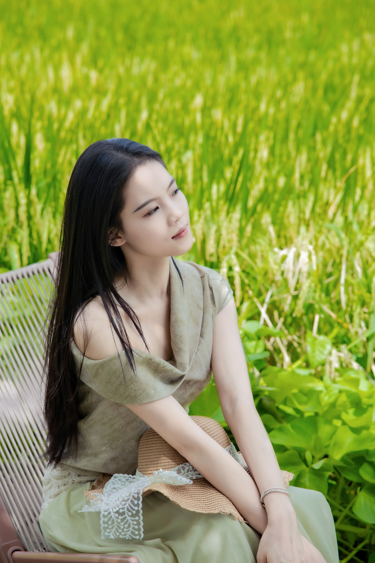 YiTuYu艺图语 Vol.9933 Chen Shi Er Ing 33 YiTuYu艺图语 Vol.9933 Chen Shi Er Ing