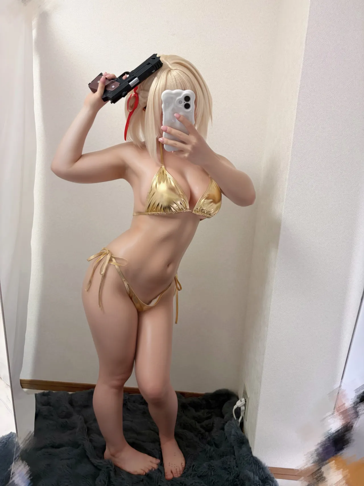 初音ひとり - Chisato gold bikini 10 初音ひとり - Chisato gold bikini