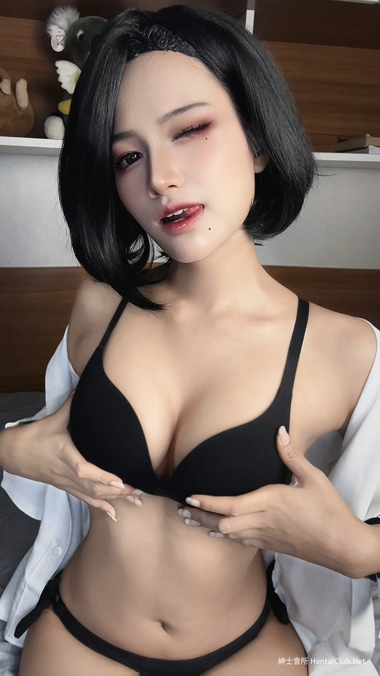 NicoShaffara Yumi Lee 32 NicoShaffara Yumi Lee