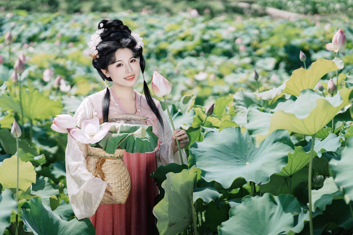 YiTuYu艺图语 Vol.9944 Gui Hua Ya 19 YiTuYu艺图语 Vol.9944 Gui Hua Ya