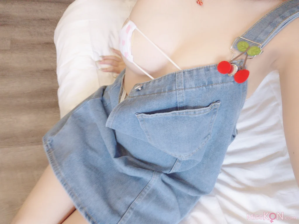 Coser@日奈娇: 背带牛仔裤 23 Coser@日奈娇: 背带牛仔裤