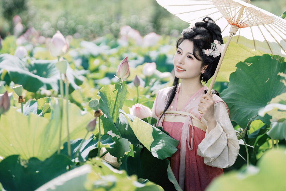 YiTuYu艺图语 Vol.9944 Gui Hua Ya 20 YiTuYu艺图语 Vol.9944 Gui Hua Ya