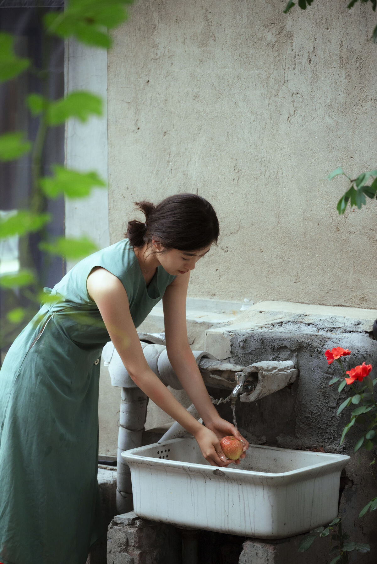 YiTuYu艺图语 Vol.9951 Tou He Yi Kou Xue Bi 51 YiTuYu艺图语 Vol.9951 Tou He Yi Kou Xue Bi