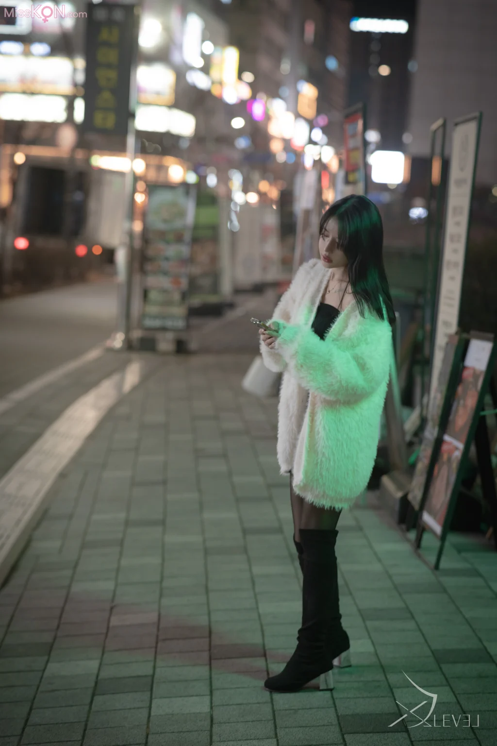 X-LEVEL Yeha (예하): Black Out 37 X-LEVEL Yeha (예하): Black Out