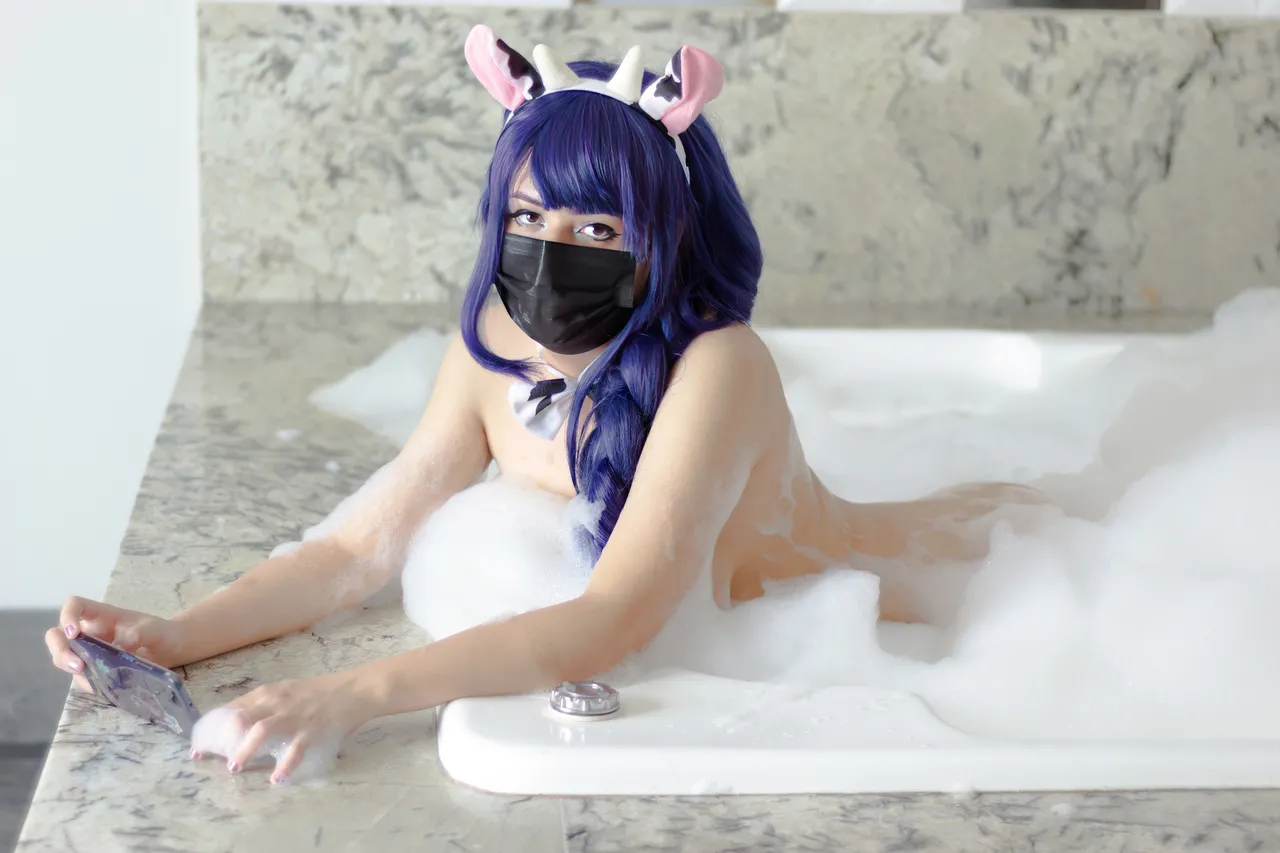 Yaeuwu Raiden Bikini Cosplay 29 Yaeuwu Raiden Bikini Cosplay