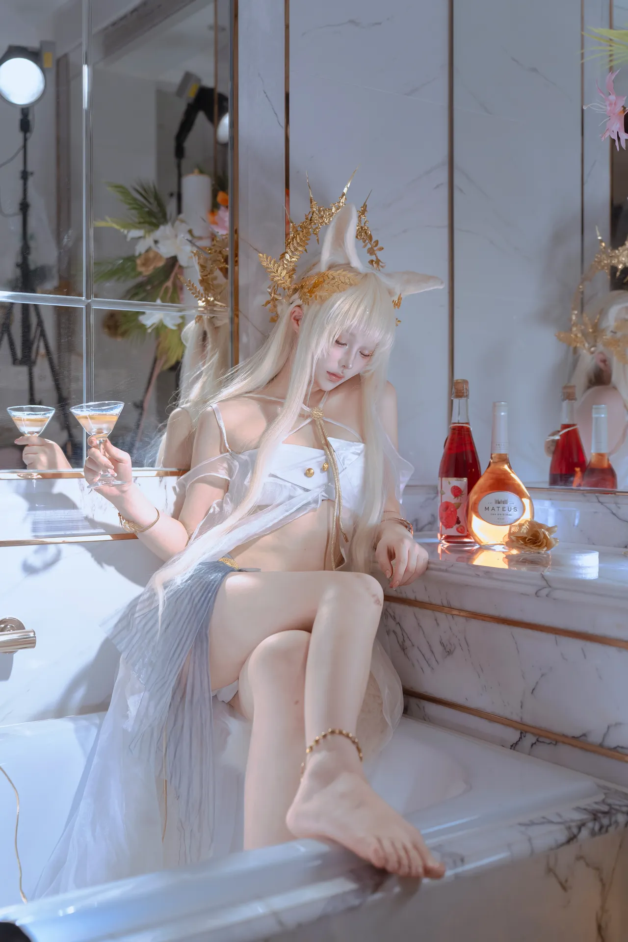 tsuki_月隐罗德岛夏日特辑+42泳装+白金泳装+动态图片(自购) 193 tsuki_月隐罗德岛夏日特辑+42泳装+白金泳装+动态图片(自购)